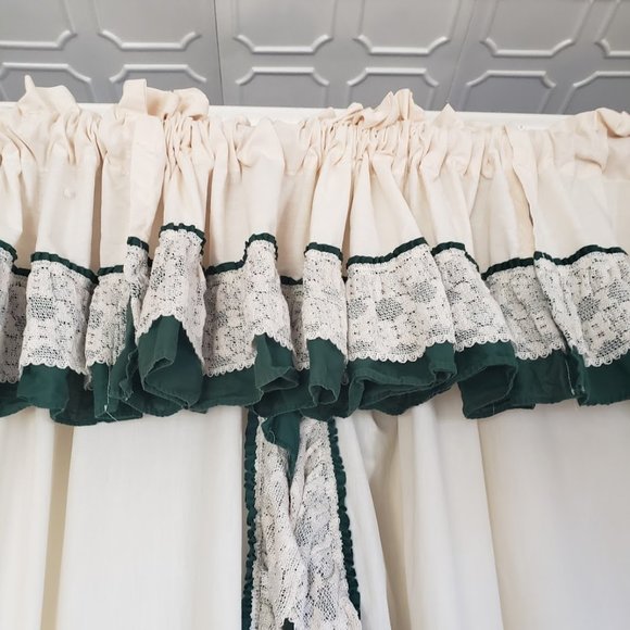 SOLD JC Penney Vtg Priscilla Curtain 88W x 64L Valance Cream Green Ruffle Rod - Picture 2 of 16